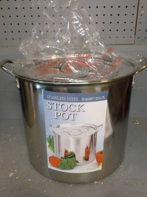 lot 222 image: New Stainless Stock Pot