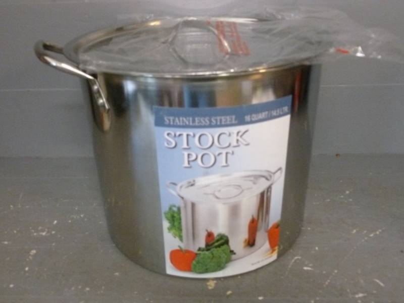 lot 223 image: New Stainless Stock Pot