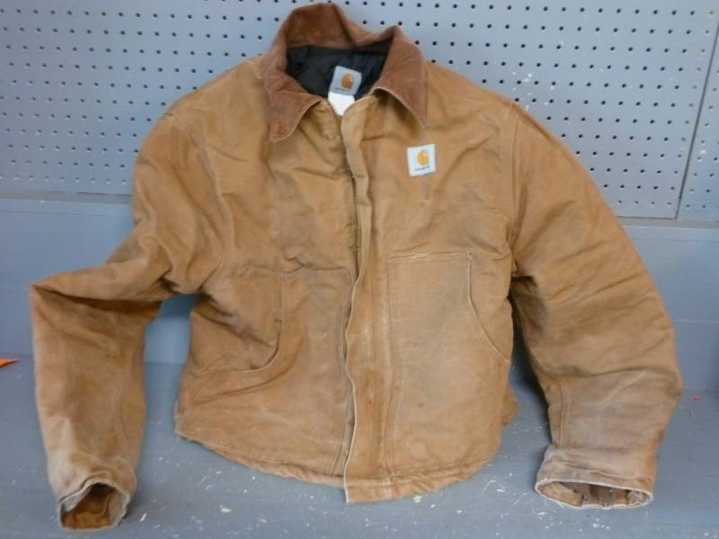 lot 226 image: Carhartt Jacket