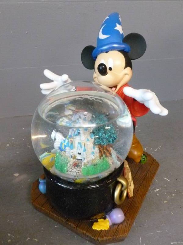 lot 242 image: Mickey Mouse Collectible