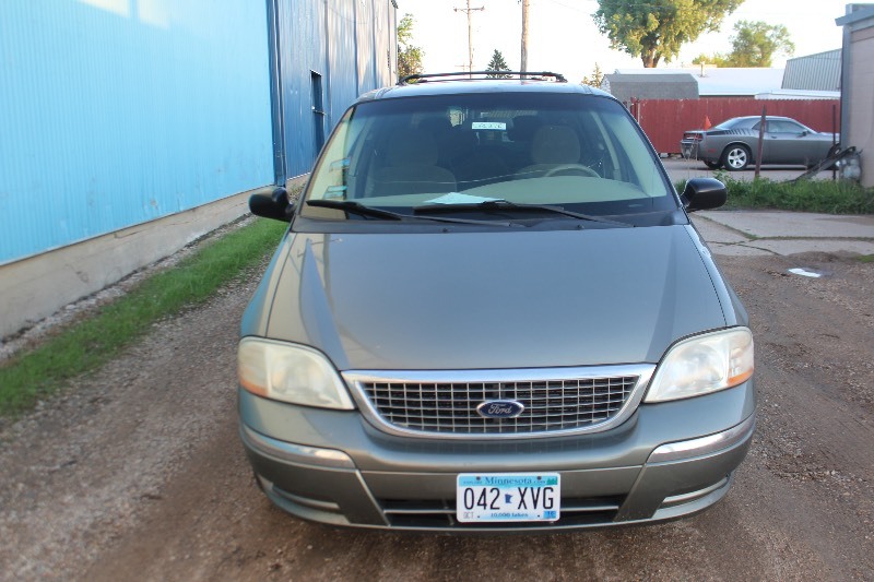 2001 Ford Windstar Vans SE - 2 Owner -