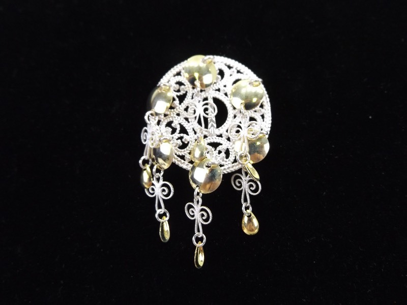 lot 14 image: Vintage Sterling Silver Norwegian Solje Wedding Brooch