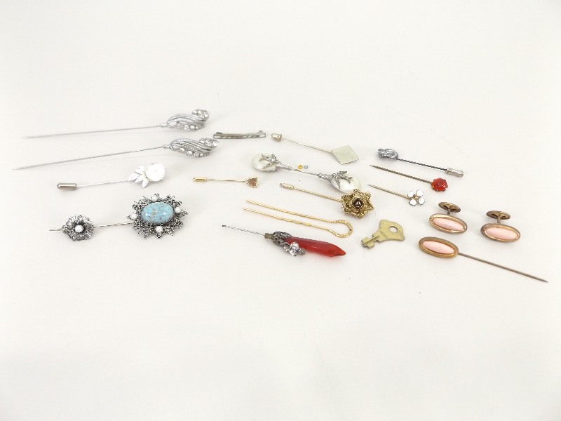 lot 26 image: Antique Stick Pin Collection