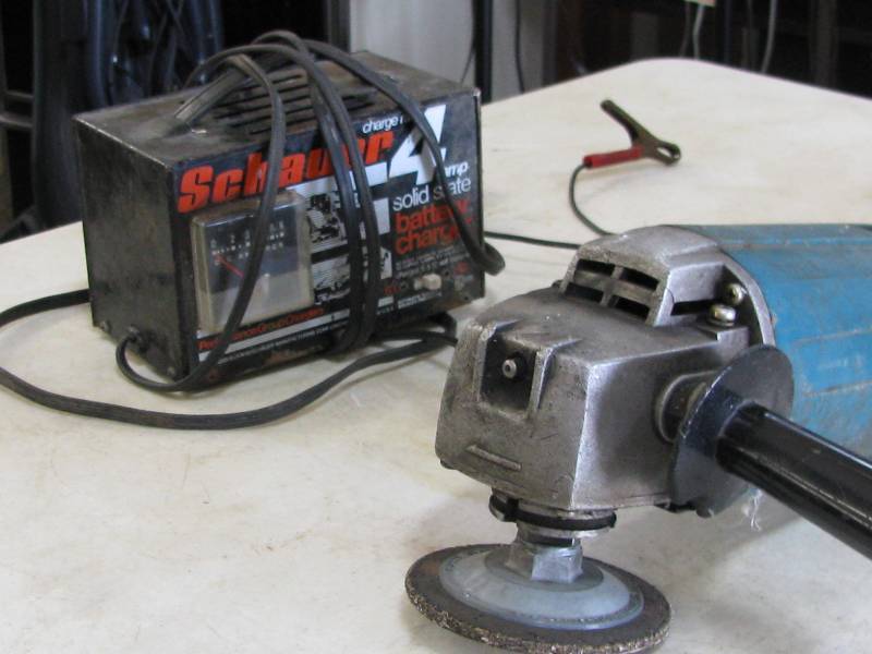 Grinder & Battery Charger