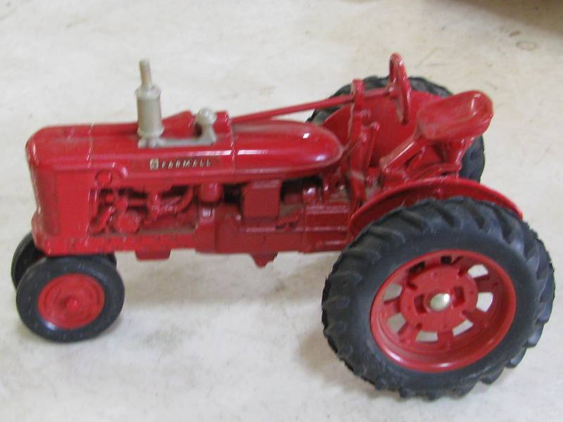 Die Cast Farmall Tractor