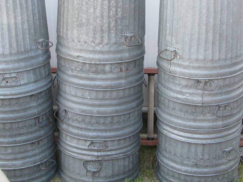 20gl Trash Cans