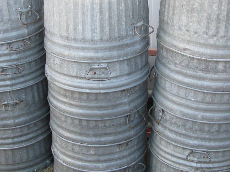 20gl Trash Cans