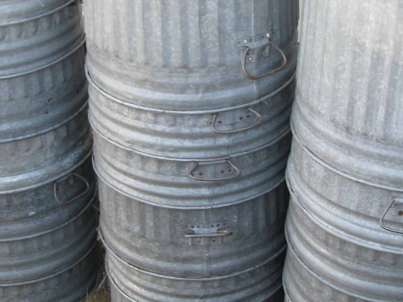 20gl Trash Cans