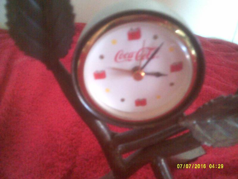 COLLECTIBLE COCA COLA CLOCK
