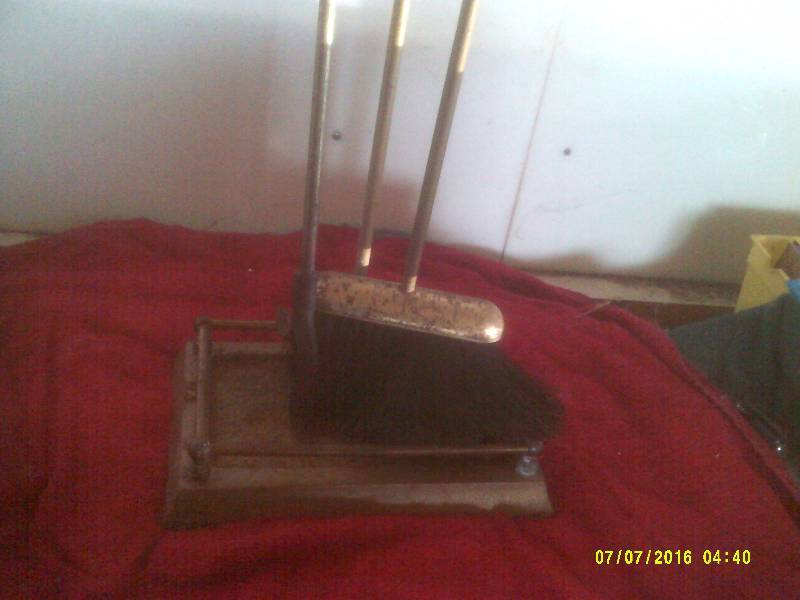 VINTAGE FIRE PLACE SET