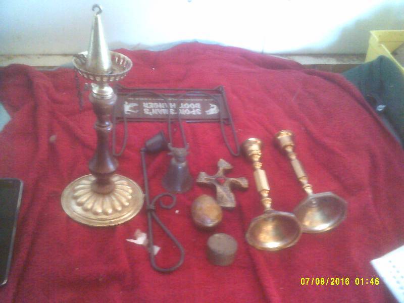 COLLECTIBLE METALWARE ,