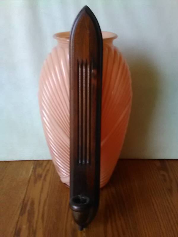 lot 57 image: COLLECTIBLE GLASS