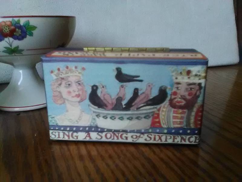 lot 60 image: COLLECTIBLES
