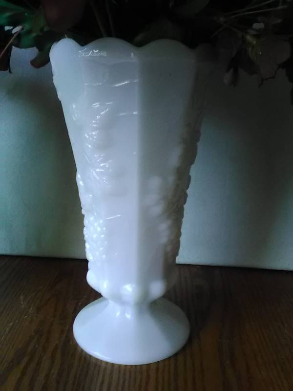 lot 82 image: (2) LARGE VASES