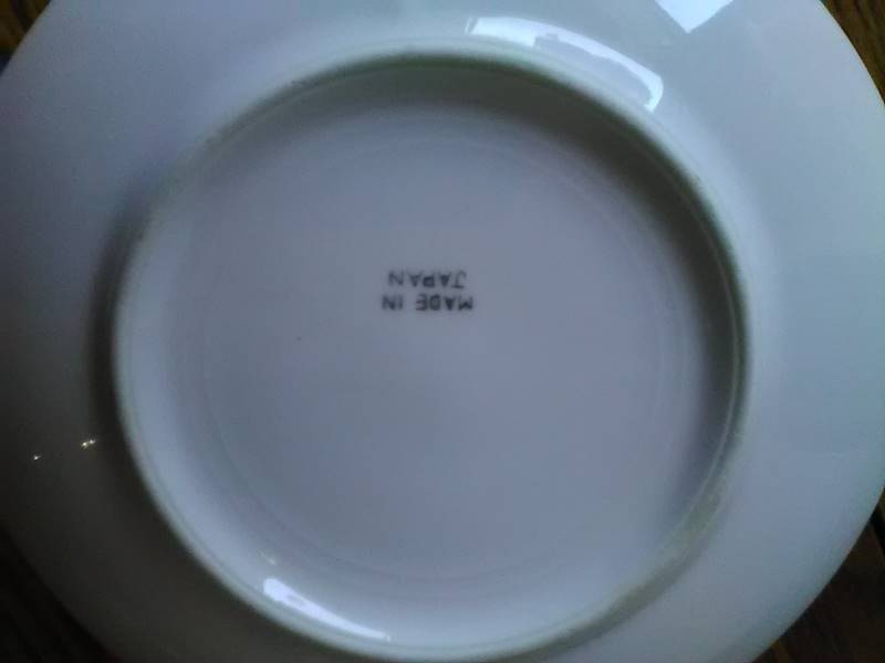 lot 87 image: ANTIQUE SAUCERS