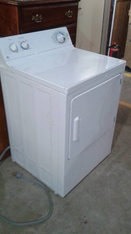 lot 7 image: General Electric GE Electric Dryer, Used, Front Loader, Non tested, I do not have the right plug