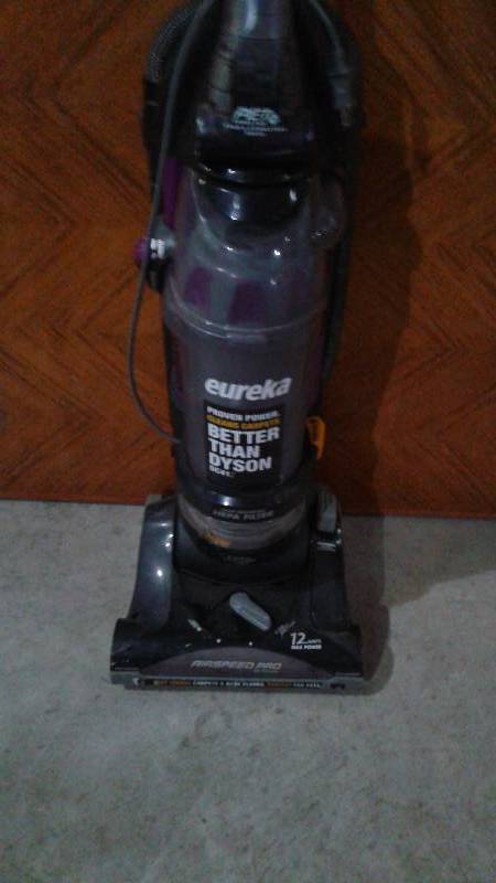 lot 16 image: Eureka Airspeed Pro Vacuum Cleaner, Used, Works Good, Only Has One Attachment