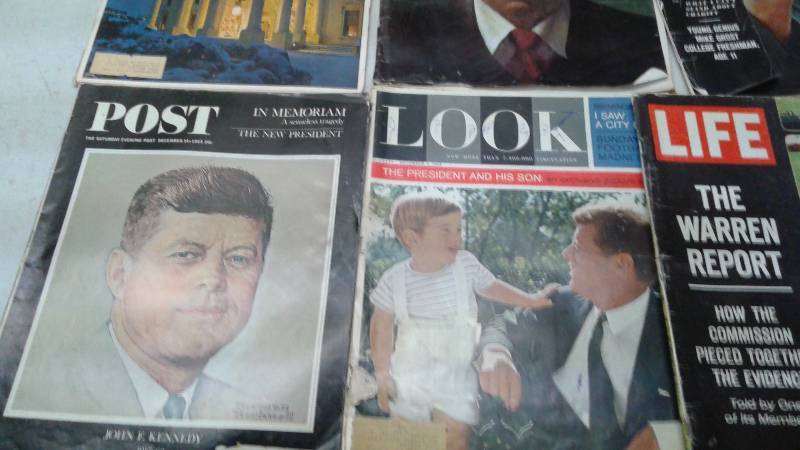 lot 37 image: Lot Of Vintage Magazines, Some Life, JFK Record