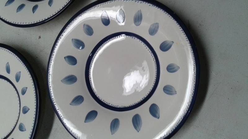 lot 58 image: Lot Of Three Pottery Barn Tiburon Plates