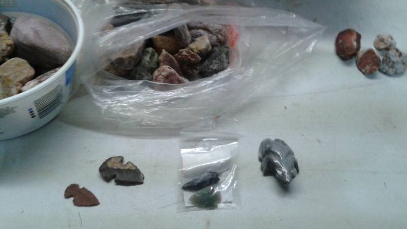 lot 95 image: Bin Filled With Mixed Rocks, Different Kinds, Some Are Polished, Arrowheads, Shells