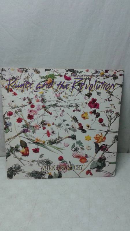 lot 107 image: 12 Prince Vinyl LP Record Cover May Show Wear, Record In Good Condition - When Doves Cry