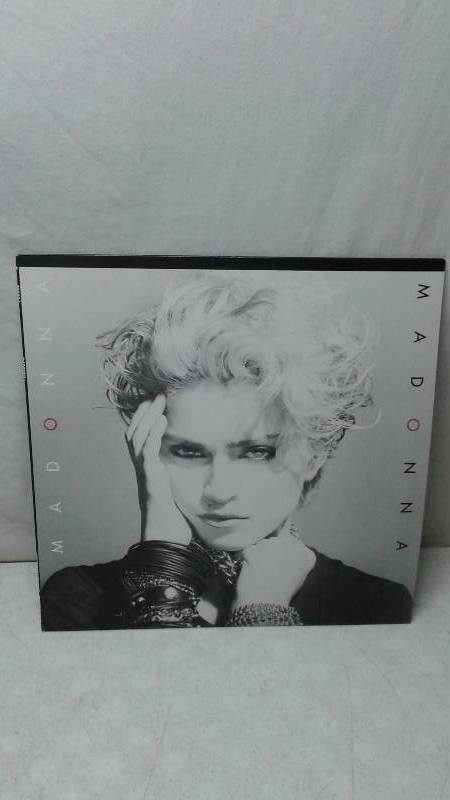 lot 139 image: 12 Vinyl LP Record, Cover May Show Wear, Record In Good Condition - Madonna
