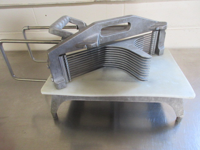 TOMATO SLICER