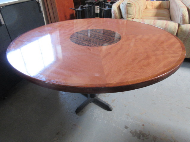 LARGE ROUND WOODEN TABLE