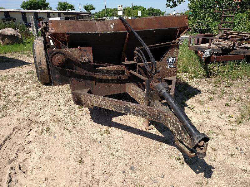 Meyers 350 Bushel Manure Spreader, ...