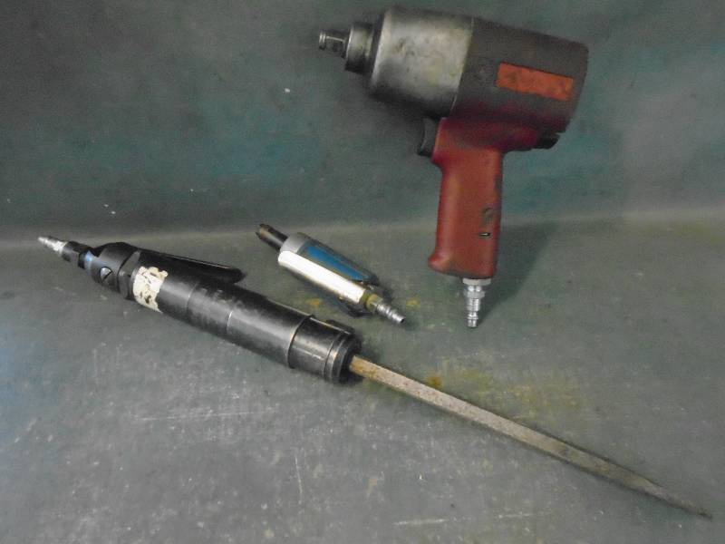 lot 12 image: Air Tools