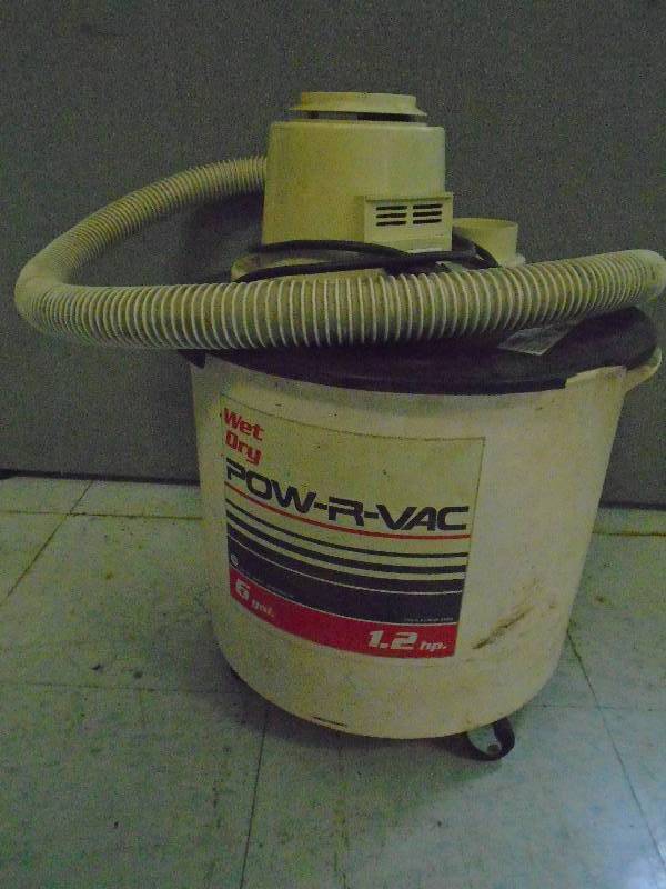lot 32 image: Pow -R- Vac