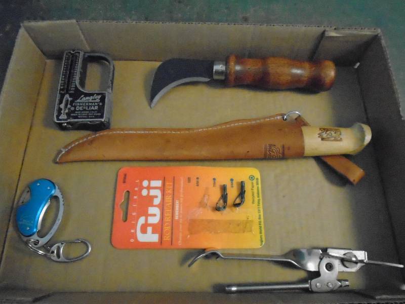 lot 53 image: Fishing Supplies