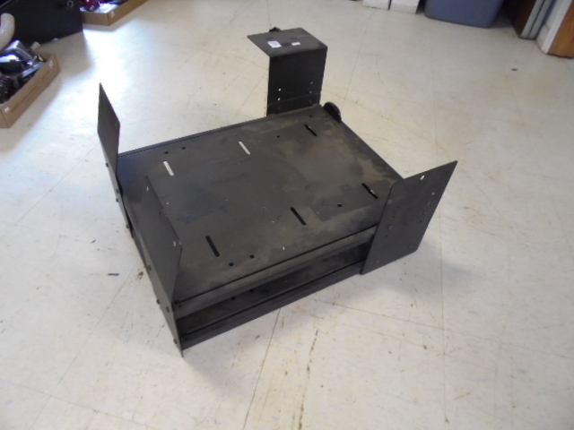 lot 45 image: Trunk Tray