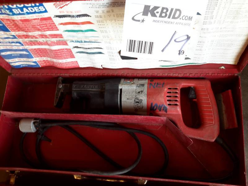 lot 19 image: Milwaukee, Electric Sawzall