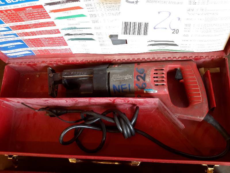 lot 20 image: Milwaukee, Electric Sawzall