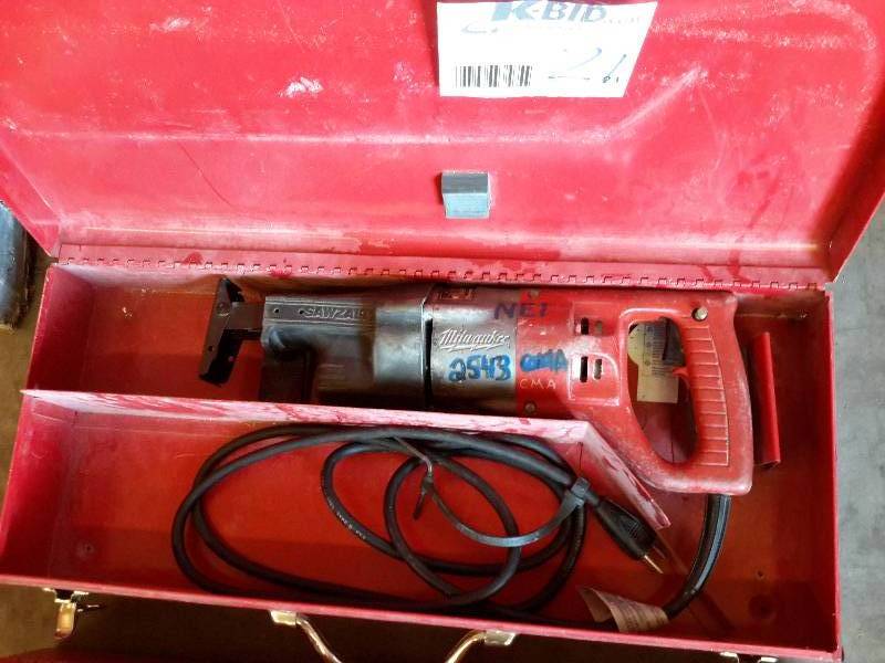 lot 21 image: Milwaukee, Electric Sawzall