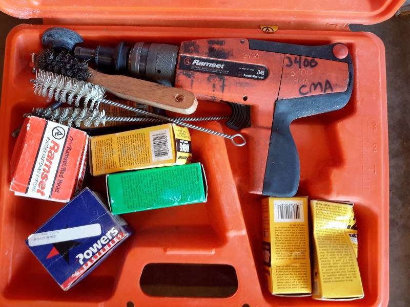 lot 27 image: Ramset Redhead D45 Powder Actuated Fastening Tool WITH CASE