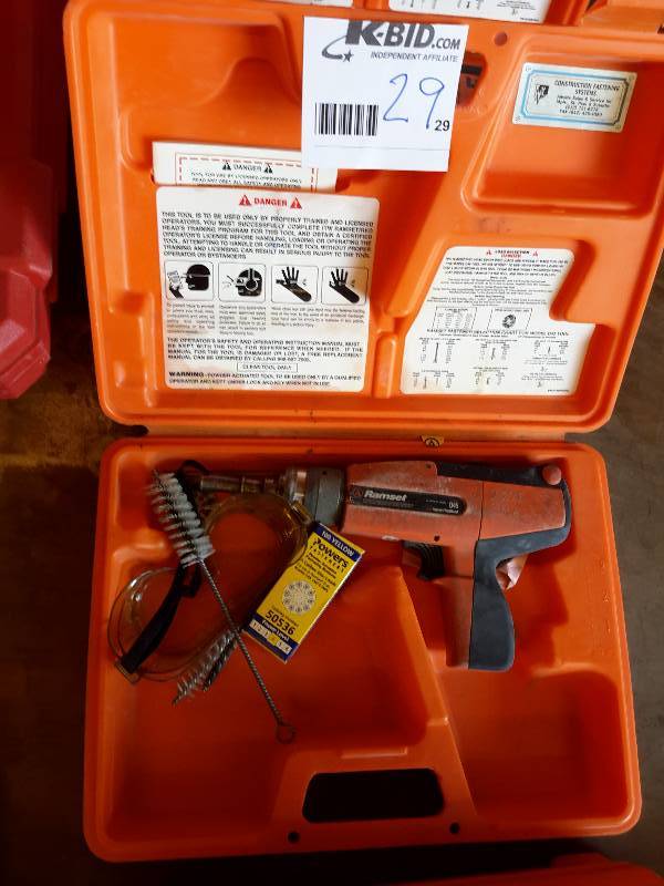 lot 29 image: Ramset Redhead D45 Powder Actuated Fastening Tool WITH CASE