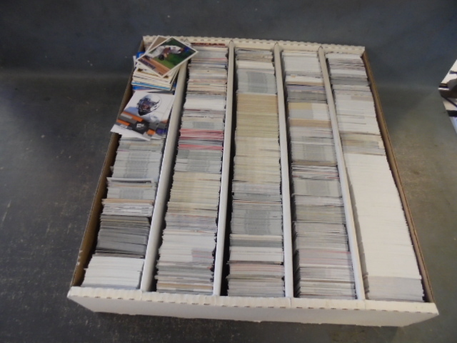 lot 24 image: Sports Cards