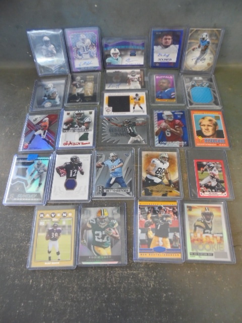 lot 41 image: Autographed Football Rookie Cards and More
