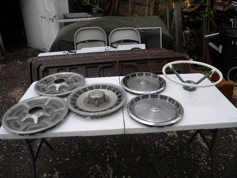 Steering Wheel & Hubcaps