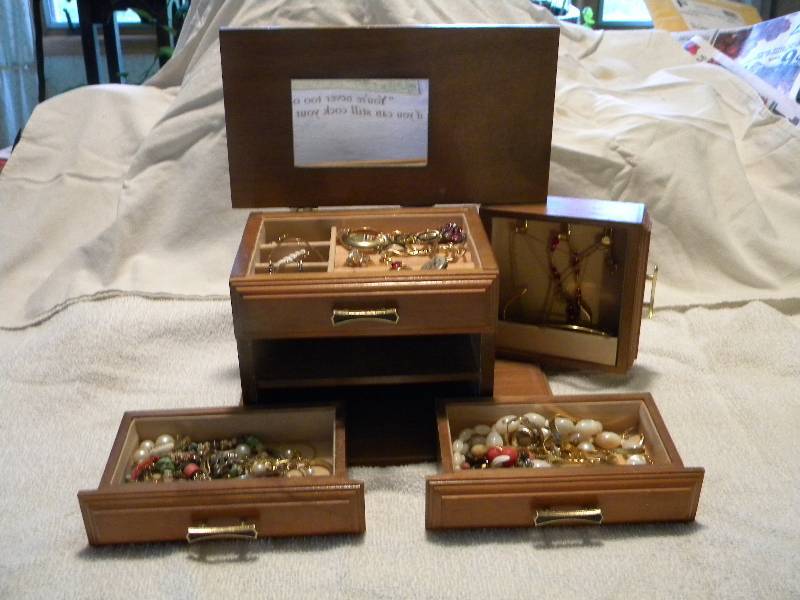 JewelryMusic Box & Jewelry