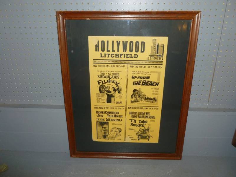 lot 89 image: Vintage Theater Poster