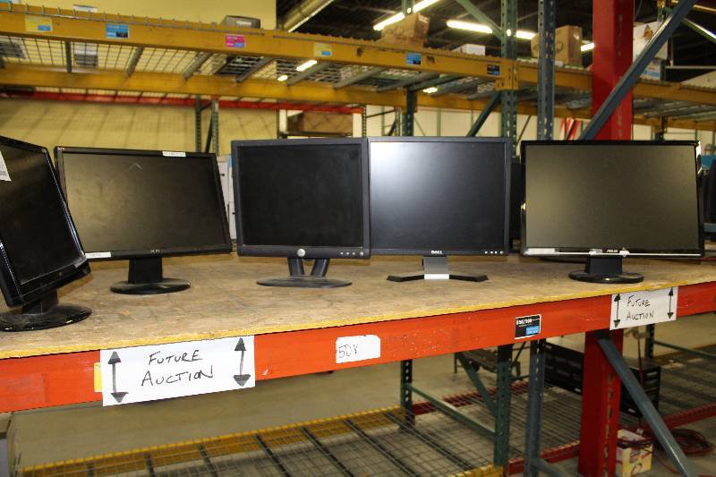 lot 137 image: Lot of (5) Computer Monitors - Asus, Dell, Dell, Asus, NOC