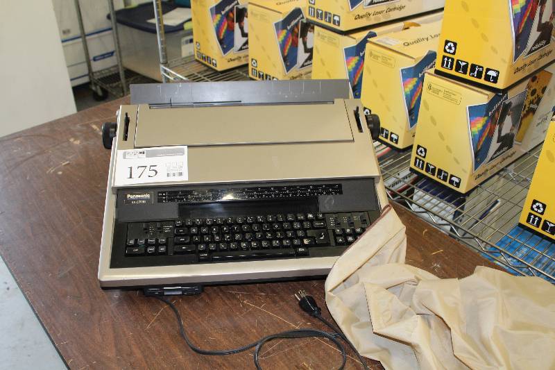 lot 175 image: Panasonic KX-E7000 Electronic Typewriter