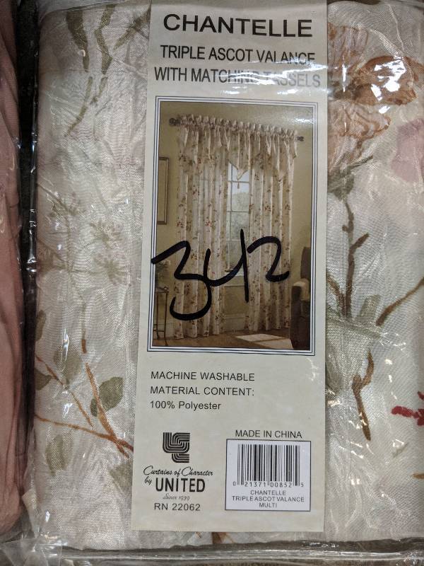 lot 342 image: United Chantelle 48 x 16 Ascot Valance