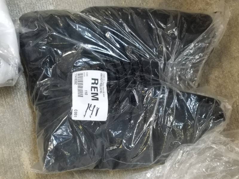lot 141 image: Puma Mens 34-Length Jogger Pant  Black XX Large