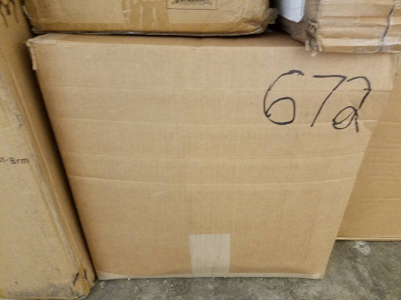 lot 672 image: alcove Triad 20-Pc. Bedroom Set - Queen