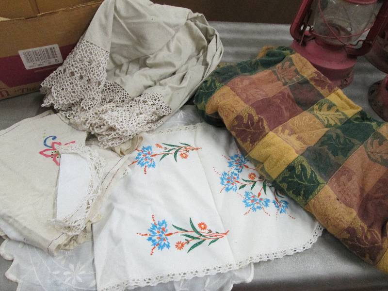 lot 157 image: Vintage Tablecloths, Dresser Scarve...
