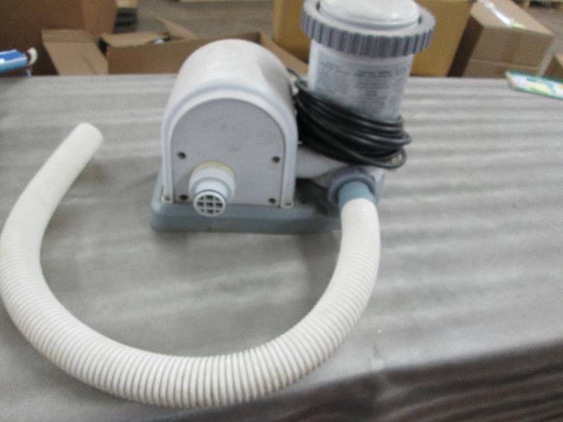 lot 198 image: Krystal Clear Filter Pump...